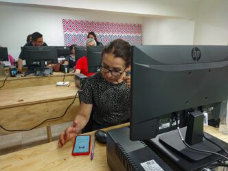 Alfabetización digital adultos mayores