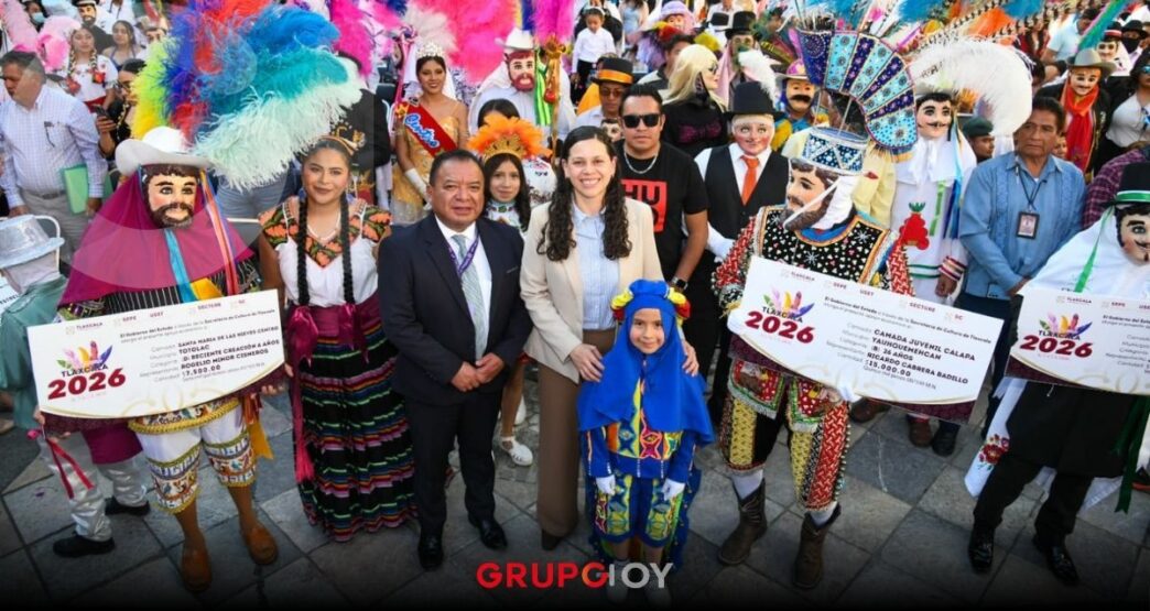Gobierno de Tlaxcala impulsa el Carnaval 2026 con apoyos económicos a 300 camadas