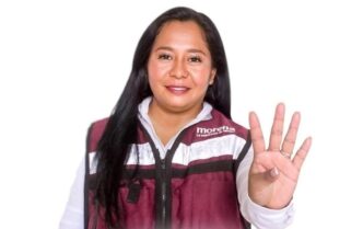 Balacean a alcaldesa de Ayotoxco en la autopista Amozoc-Perote