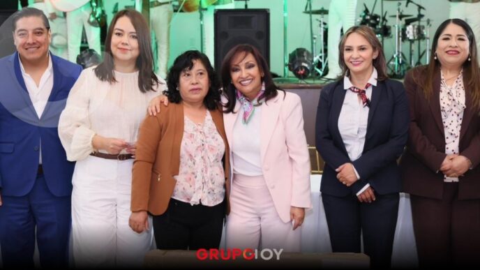 Lorena Cuéllar reconoce a madres trabajadoras del Poder Judicial de Tlaxcala