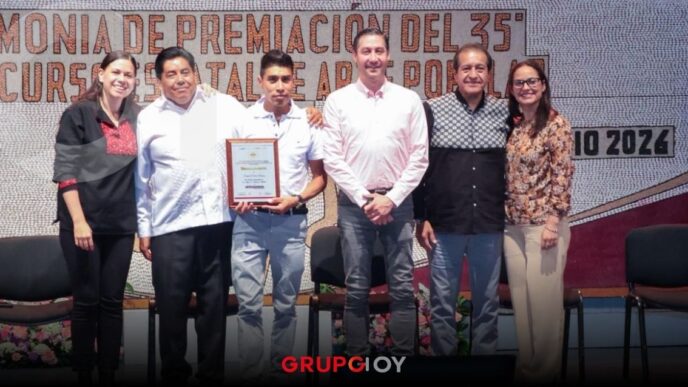 Gobierno de Tlaxcala premia a 51 artesanos en el 35º Concurso Estatal de Arte Popular