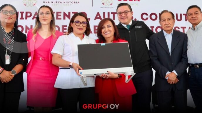 Lorena Cuéllar entrega equipamiento al Laboratorio Estatal de Salud Pública de Tlaxcala