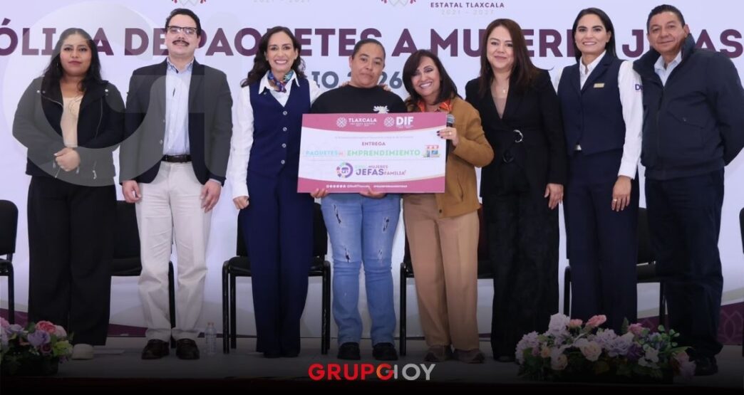 Lorena Cuéllar entrega 600 apoyos del programa Mujeres Jefas de Familia 2026