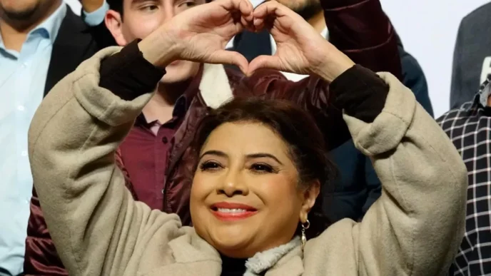 Clara Brugada instala gabinete de las juventudes para su candidatura