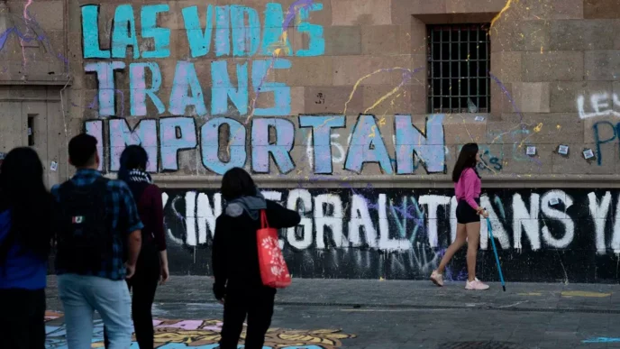 Protesta en la CDMX contra la transfobia y transfeminicidios tras asesinato de Samantha Fonseca