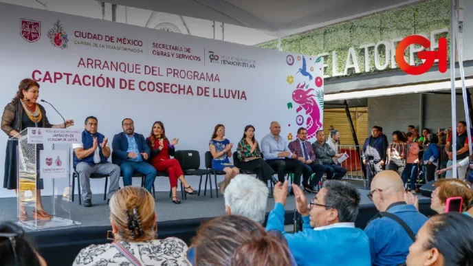 Clara Brugada arranca programa de captación de agua en mercados capitalinos