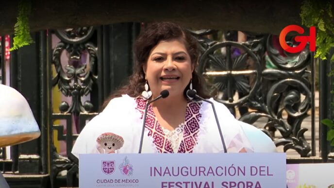 Clara Brugada extiende el festival 'Spora' en Chapultepec