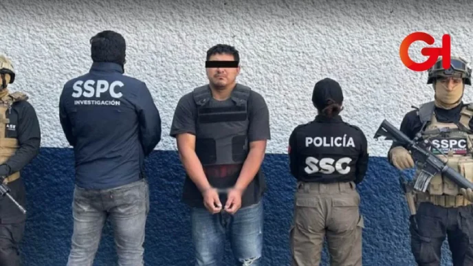 Capturan en Iztacalco a hombre con más de 200 dosis de droga