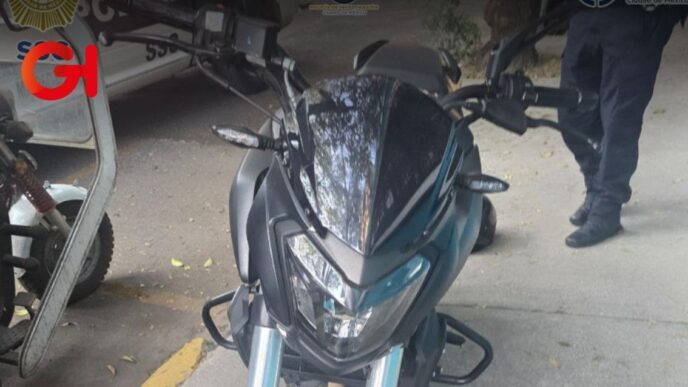 SSC y FGJ CDMX aseguran moto del asesino de los colaboradores de Clara Brugada