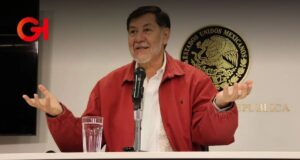Camionetas de lujo y viajes en primera clase: La contradictoria 'austeridad' de Gerardo Fernández Noroña