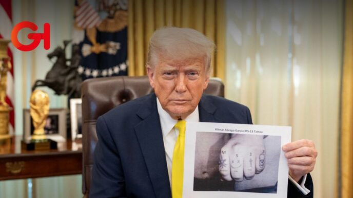 Donald Trump alimenta narrativa de odio: Cartel del DHS llama a denunciar a migrantes como “invasores”