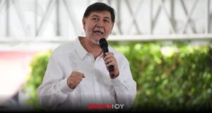 Noroña abucheado