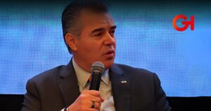 Francisco Cervantes provoca un escenario de alto riesgo de división en el CCE