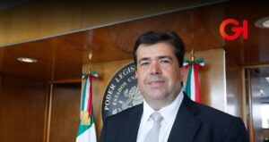 Festejo de diputados en exclusivo restaurante post-sesión