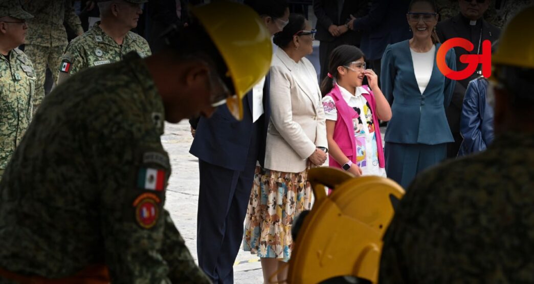 Convocarán a artistas para transformar armas en esculturas como parte del programa "Sí al desarme, sí a la paz"