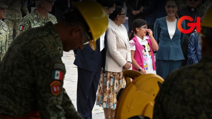 Convocarán a artistas para transformar armas en esculturas como parte del programa "Sí al desarme, sí a la paz"