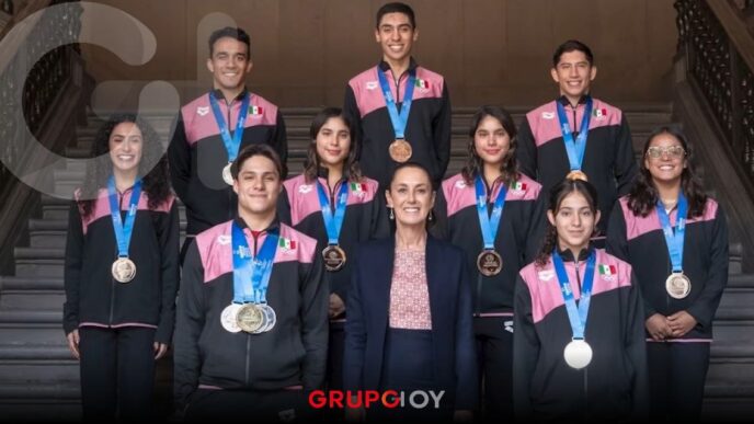 Sheinbaum recibe a clavadistas tras Mundial histórico