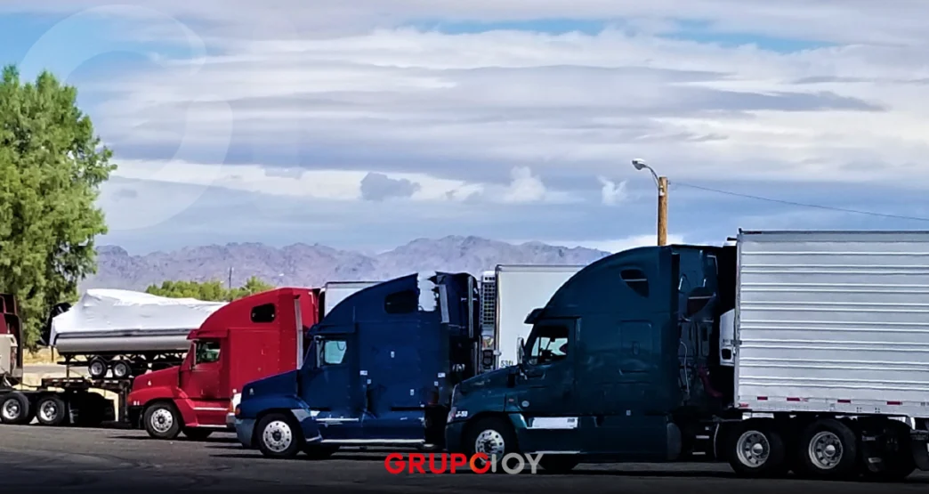 EE.UU. suspende visas de trabajo para camioneros extranjeros