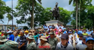 La Estrategia de EEUU contra Venezuela: Presión Militar y Diplomática
