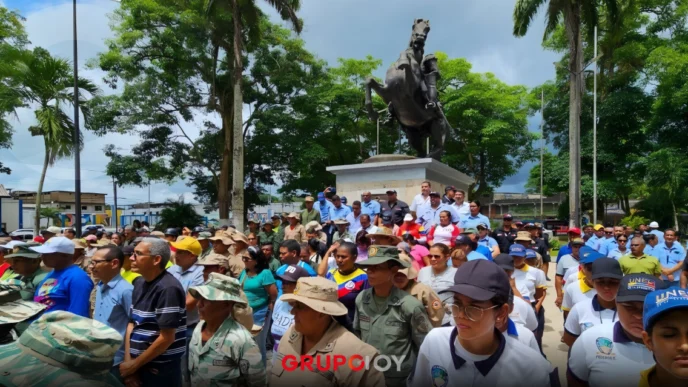 La Estrategia de EEUU contra Venezuela: Presión Militar y Diplomática