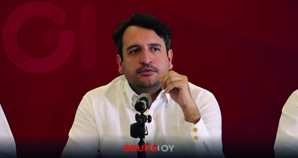 ¡Igualito que su papá! Andy López Beltrán acusa complot por su viaje a Japón