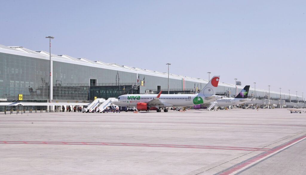 ¿Cómo llegar al AIFA en transporte público?