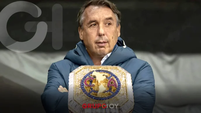 Emilio Azcárraga festeja el tricampeonato del Club América con un anillo especial