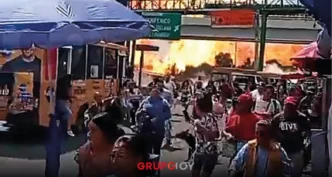 Una pipa de gas explota bajo el Puente de la Concordia en Iztapalapa, CDMX