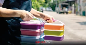 Senado analiza la Ley Tupperware para reconocer a vendedoras por catálogo en México