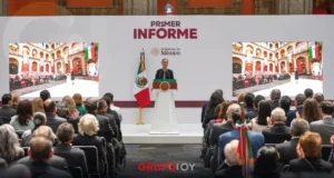 Sobriedad, bostezos y el arte del “jineteo”: Los tres protagonistas del Primer Informe de Sheinbaum