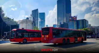 Choque de dos unidades del Metrobús deja 12 heridos