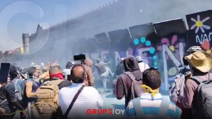 Marcha de la Generación Z: Encapuchados abren vallas en Palacio Nacional