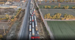 Puebla colapsa ante bloqueos carreteros contra la ley de aguas