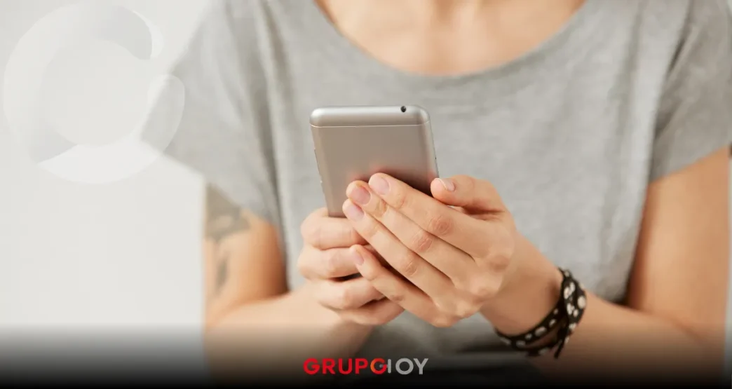 Autoridades alertan por mensajes falsos de multas de tránsito en la CDMX