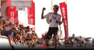 ¡A un paso del titulo! Isaac del Toro gana en Jebel Hafeet y es líder del UAE Tour 2026