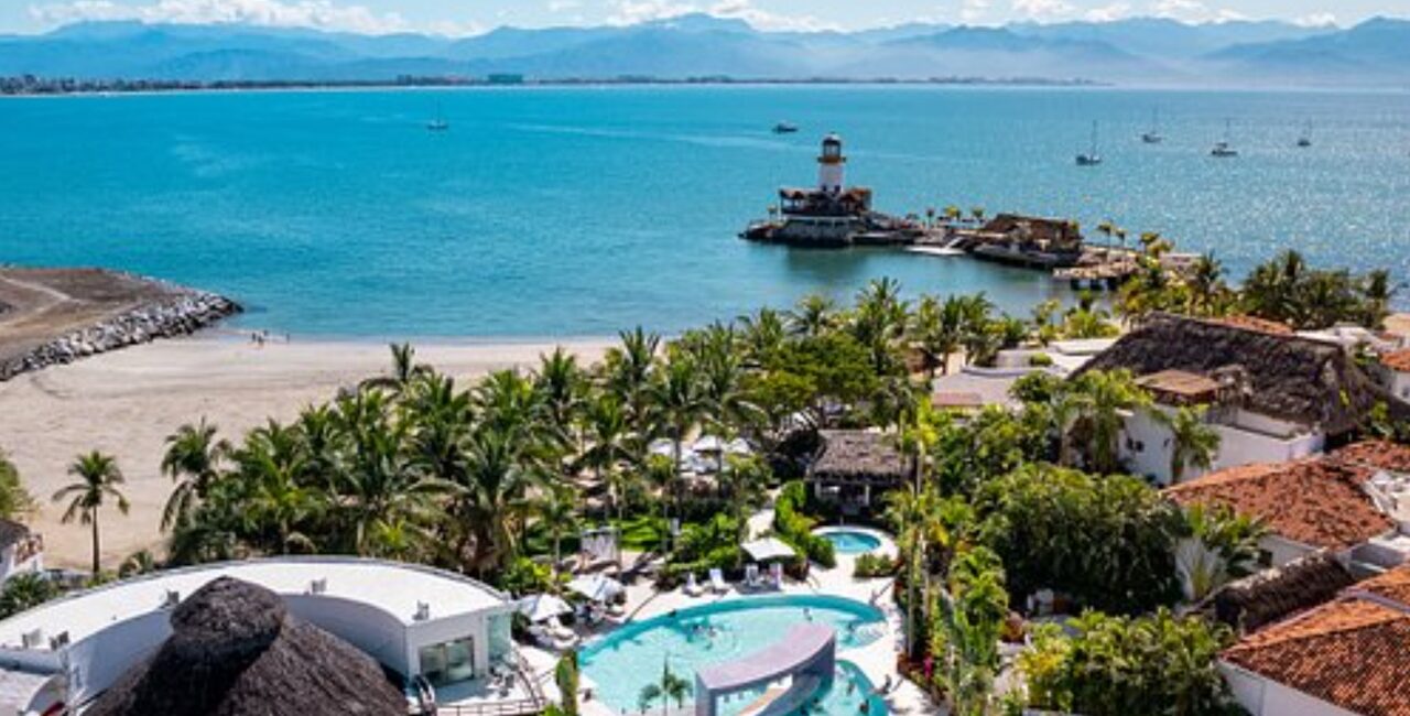 Sancionan complejo turístico en Puerto Vallarta por vínculos con el CJNG