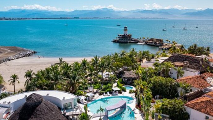 Sancionan complejo turístico en Puerto Vallarta por vínculos con el CJNG