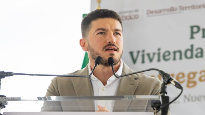 Samuel García apoya campañas de vacunación contra el sarampión en otras entidades