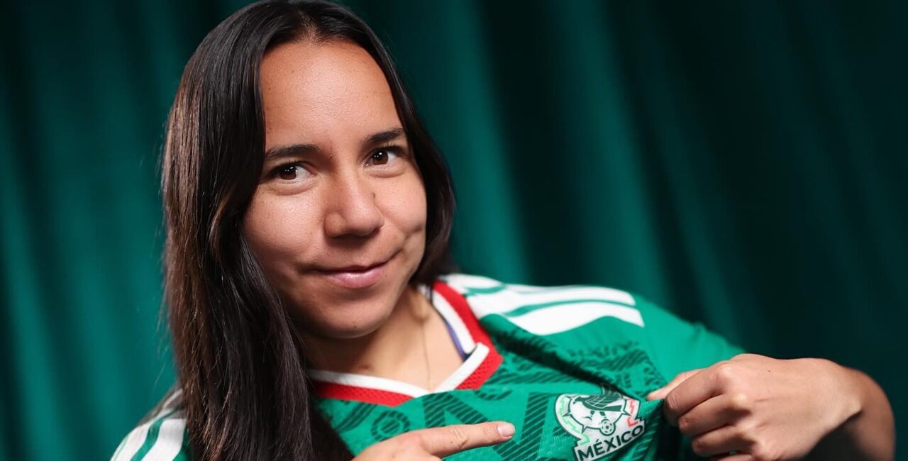 Charlyn Corral impulsa el futbol femenil mexicano en Palacio Nacional