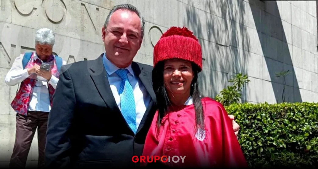 IPN da doctorado honoris causa a la prima de AMLO y contratista de Pemex