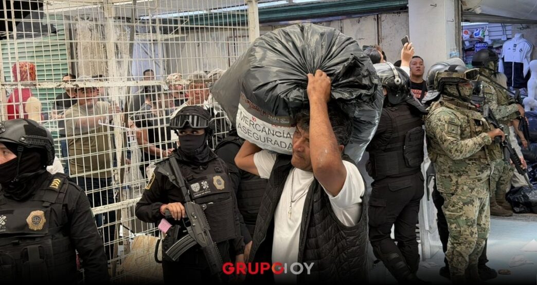 Operativo en Tepito: decomisan productos pirata del Mundial 2026