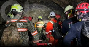 Rescatan con vida a segundo minero atrapado en Sinaloa tras 13 días; un tercero es hallado sin vida