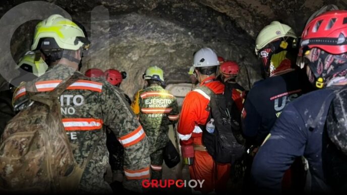 Rescatan con vida a segundo minero atrapado en Sinaloa tras 13 días; un tercero es hallado sin vida