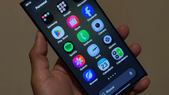 Samsung trae un Modo Fácil para que tus papás o abuelos le entiendan a su Galaxy
