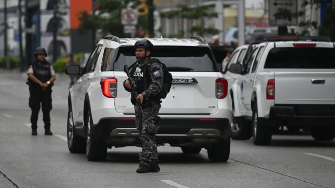 Ocho cadáveres mutilados en fosas de Ecuador: zona minera se convierte en escena de violencia extrema